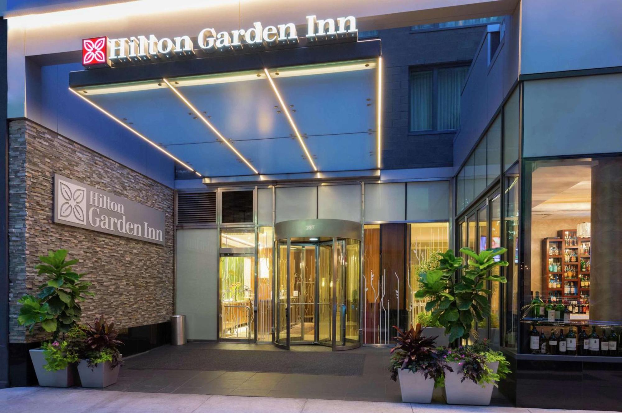 Hilton Garden Inn New York Central Park South-Midtown West Ngoại thất bức ảnh