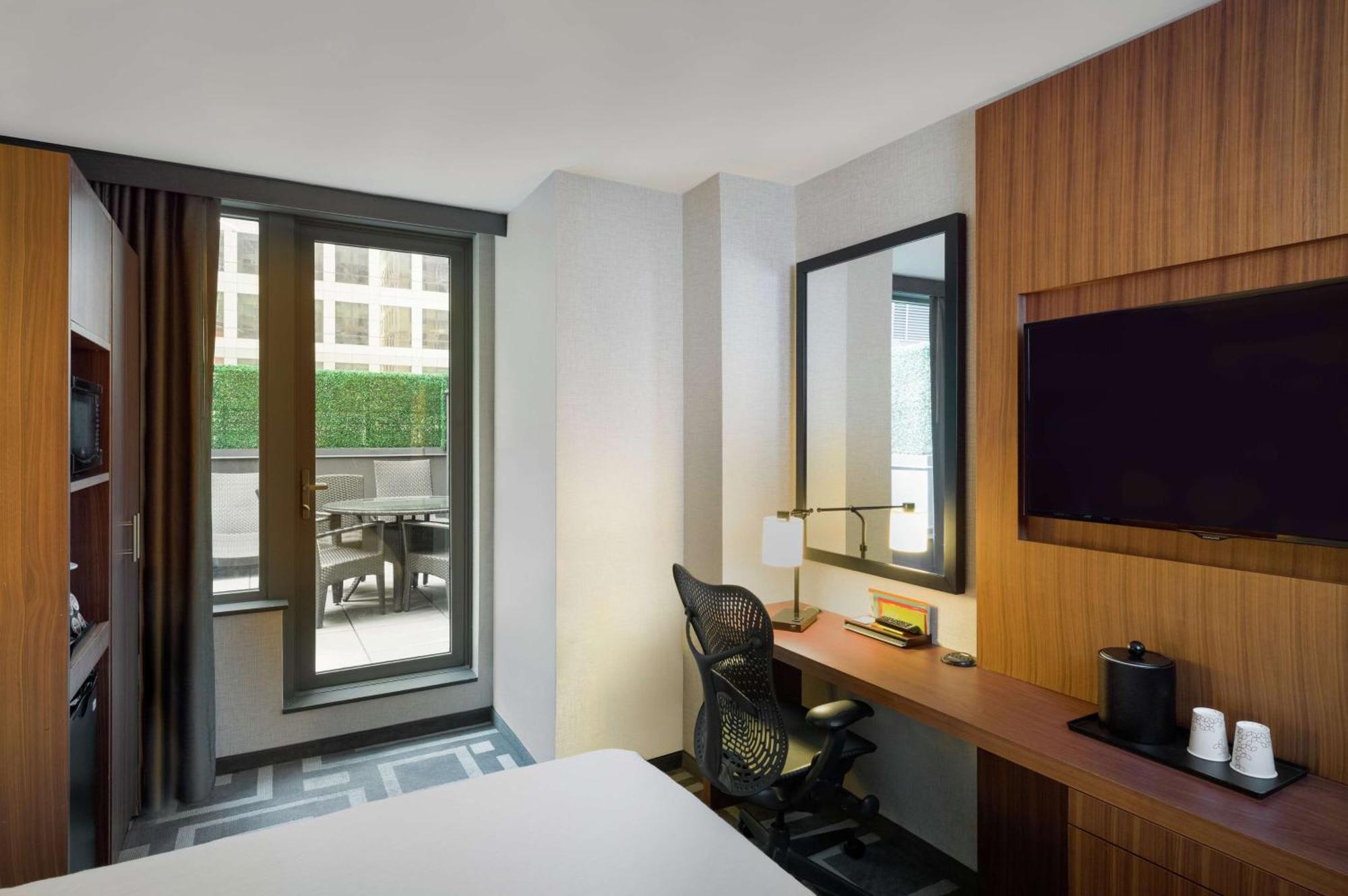 Hilton Garden Inn New York Central Park South-Midtown West Ngoại thất bức ảnh