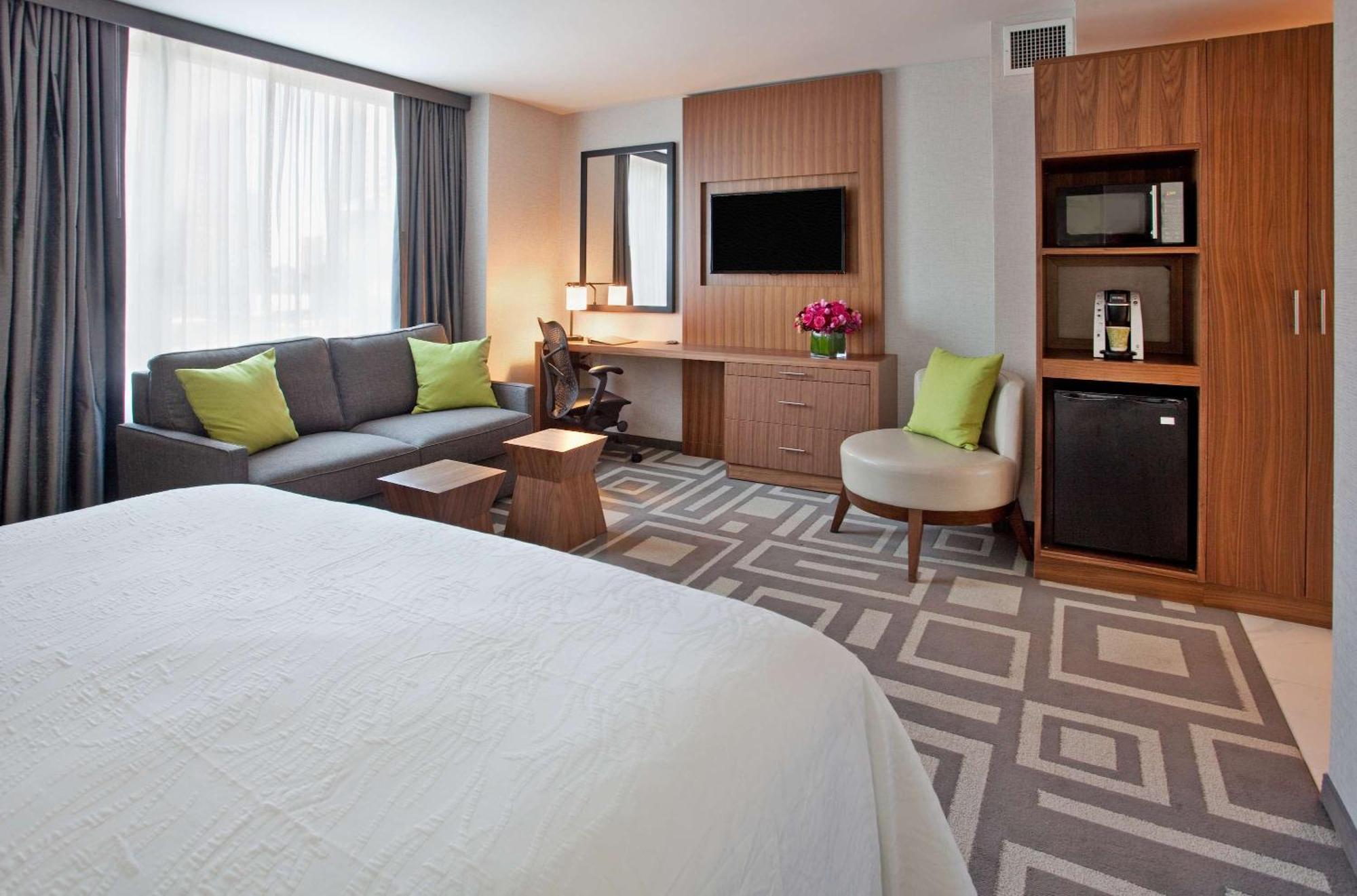Hilton Garden Inn New York Central Park South-Midtown West Ngoại thất bức ảnh